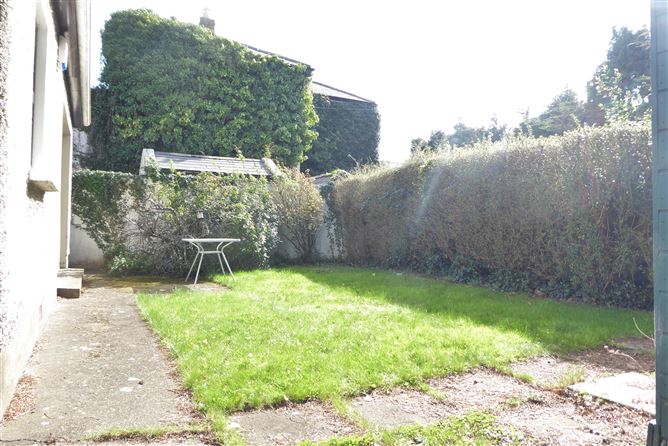 7, Briarly Court, Churchtown, Dublin 14