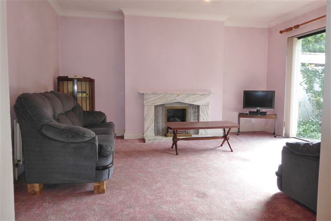 7, Briarly Court, Churchtown, Dublin 14