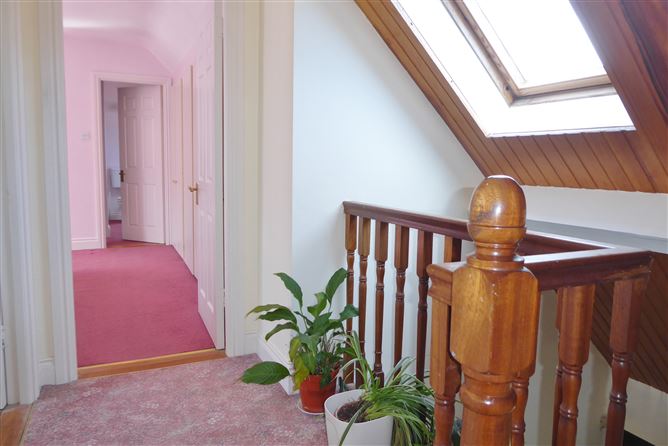 7, Briarly Court, Churchtown, Dublin 14