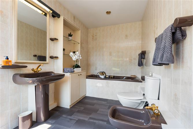 Ballinglen, Woodtown Way, Rathfarnham, Dublin 16