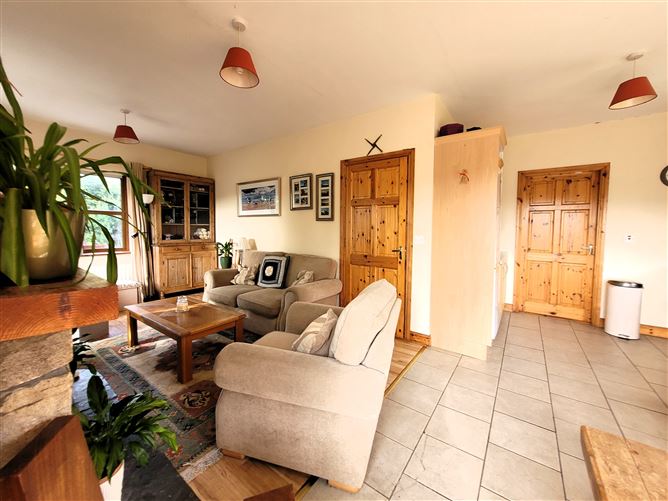 4 The Heath, Louisburgh, Mayo