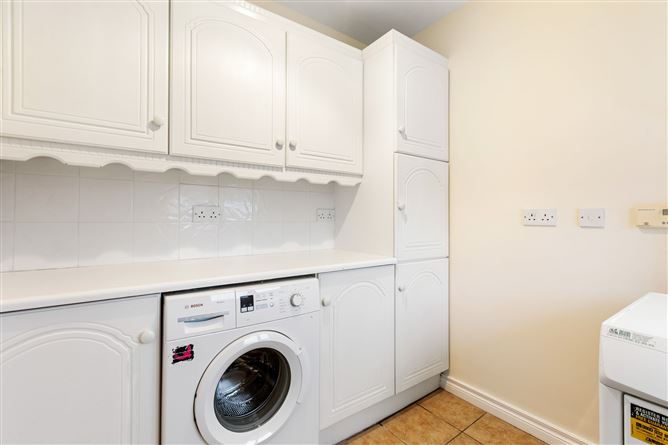 24 Shrewsbury Wood, Cabinteely, Dublin 18
