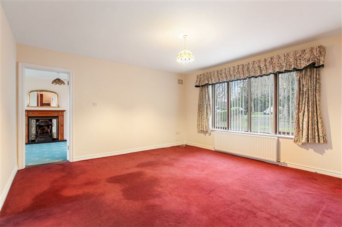 24 Shrewsbury Wood, Cabinteely, Dublin 18