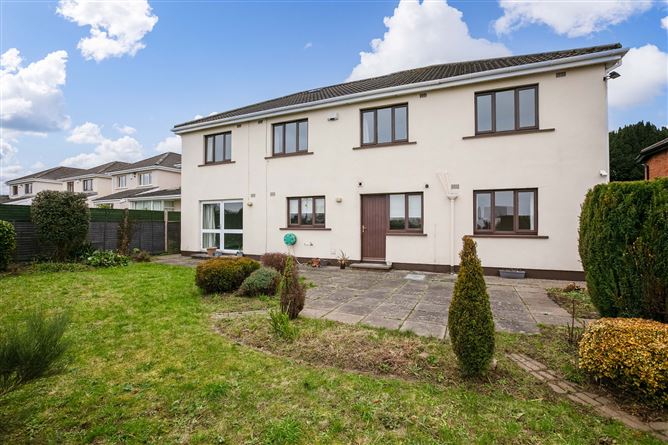24 Shrewsbury Wood, Cabinteely, Dublin 18