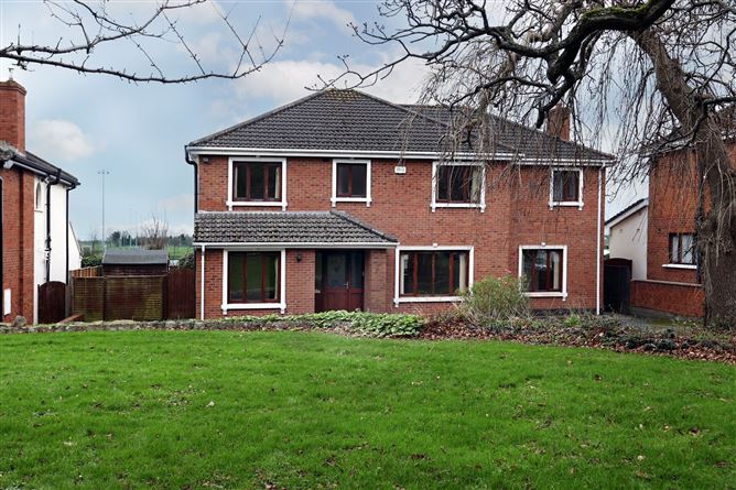 24 Shrewsbury Wood, Cabinteely, Dublin 18