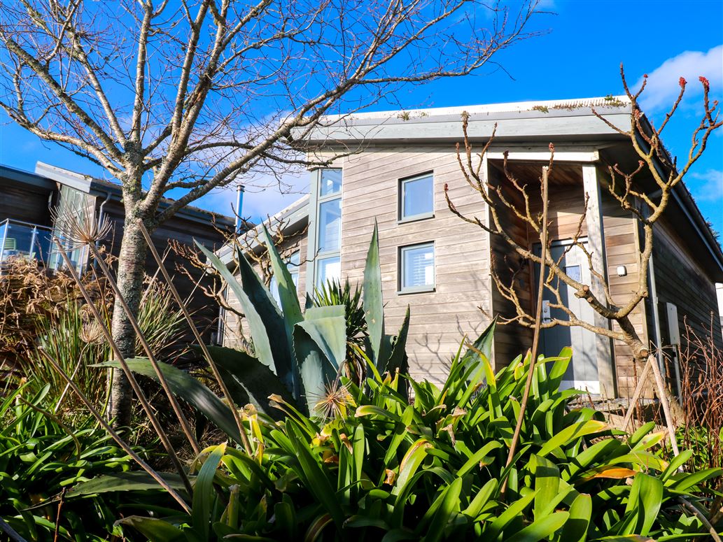 Una, Lodge 70,Carbis Bay,Cornwall,United Kingdom