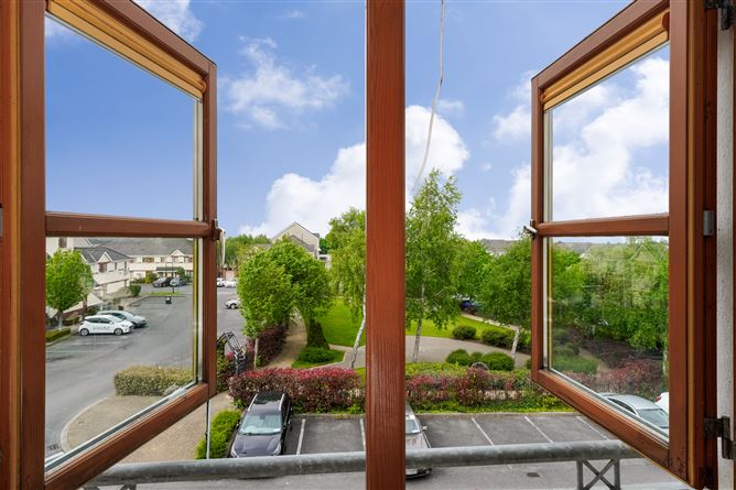 36 Marlfield Lawn, Kiltipper, Dublin 24