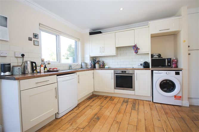 31 Tymon Crescent, Oldbawn, Dublin 24