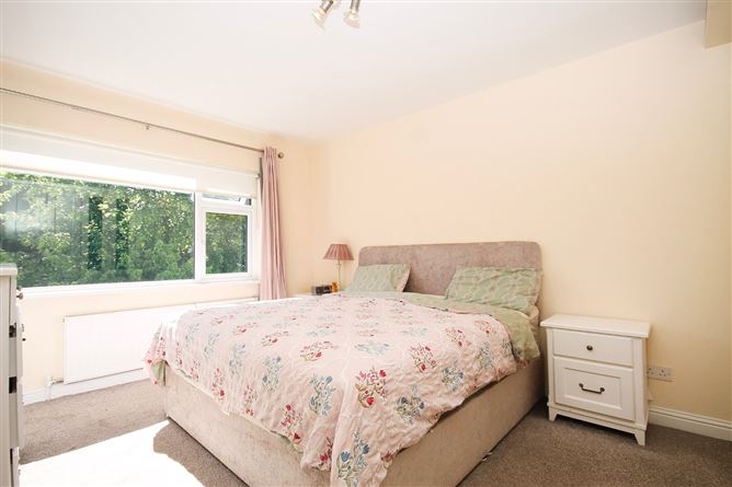 31 Tymon Crescent, Oldbawn, Dublin 24