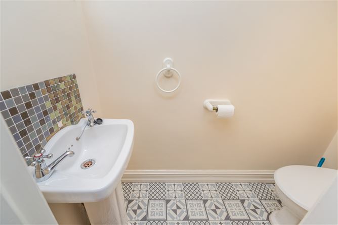 8 Central Park Avenue, Clane, Co. Kildare