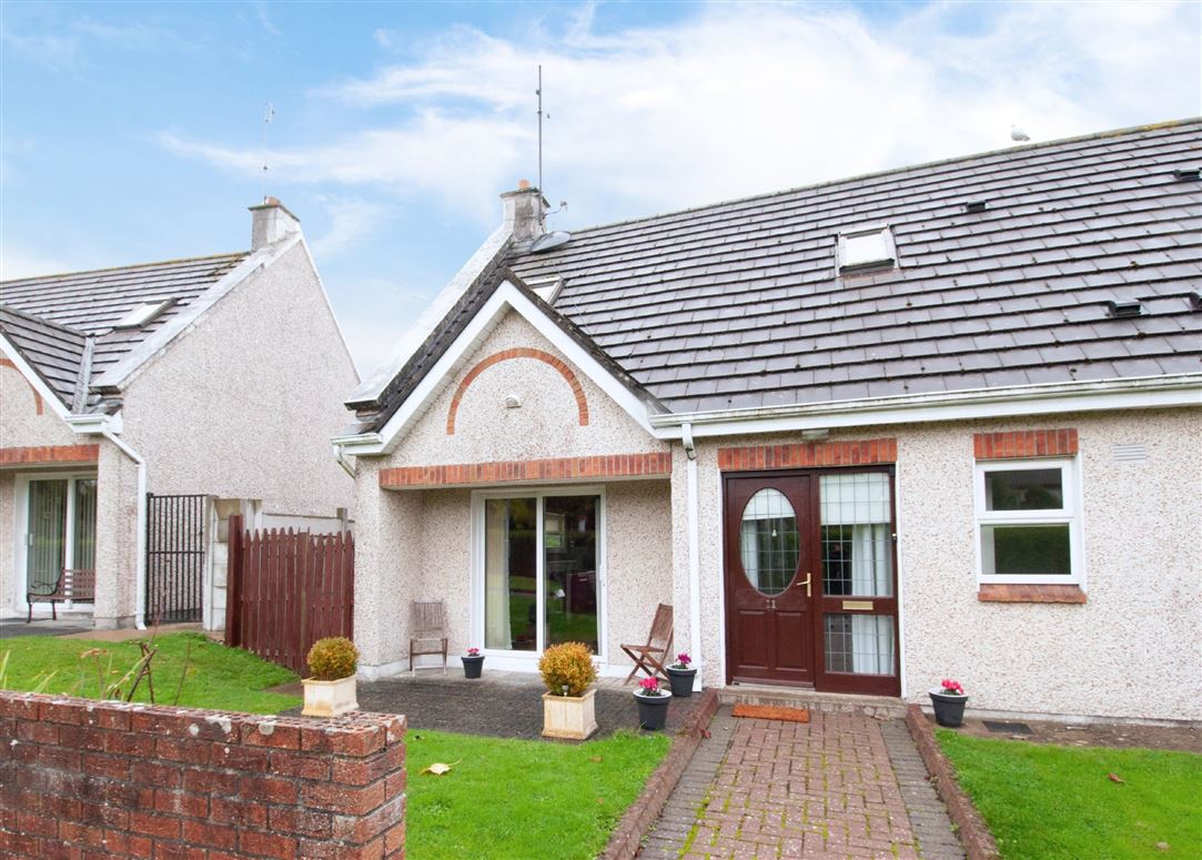 11 Courtown Cove, Gorey Road, Courtown, Wexford