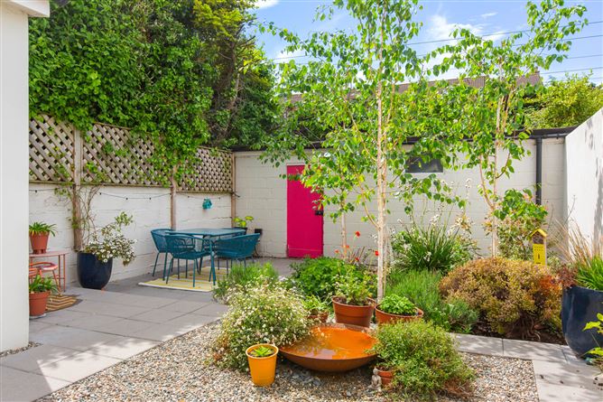 Photo 17 of 23 — 102 Wilfield Road, Sandymount, Dublin 4