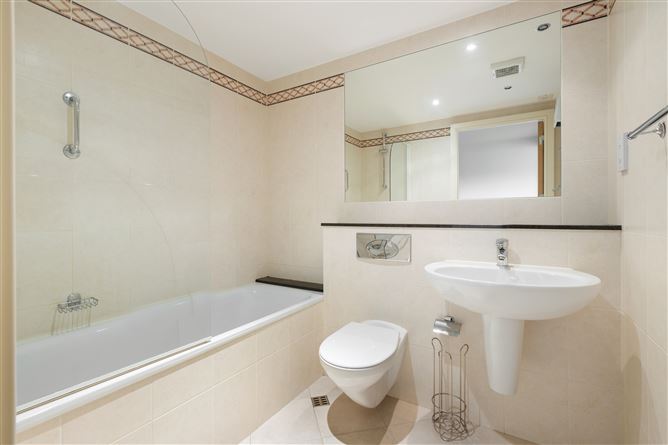611 Longboat Quay North, Grand Canal Dk, Dublin 2