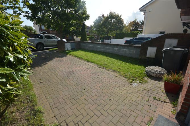 12 Esker Meadow Court, Lucan, Dublin