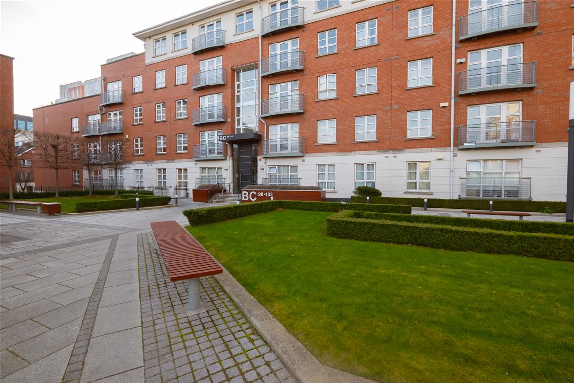 154 The Waterside, Charlotte Quay, Grand Canal Dk, Dublin 4