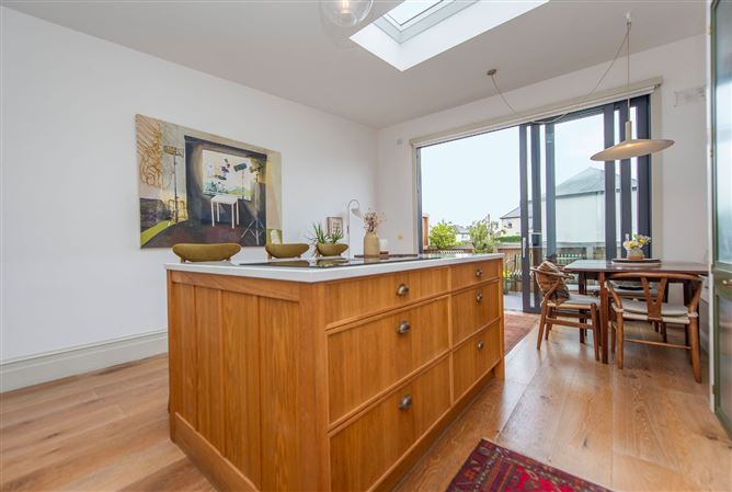 186 Upper Salthill, Salthill, Galway City