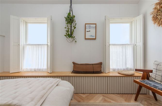 186 Upper Salthill, Salthill, Galway City