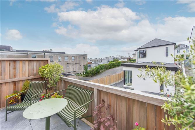 186 Upper Salthill, Salthill, Galway City