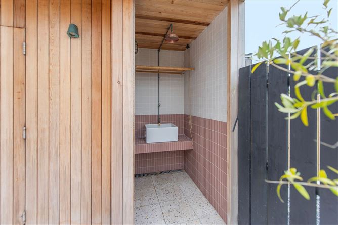 186 Upper Salthill, Salthill, Galway City