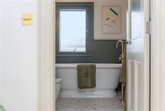 186 Upper Salthill, Salthill, Galway City