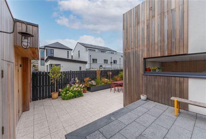186 Upper Salthill, Salthill, Galway City