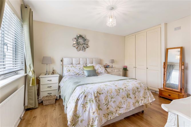 128 Oak Crescent, Bailis Downs, Navan, Co. Meath