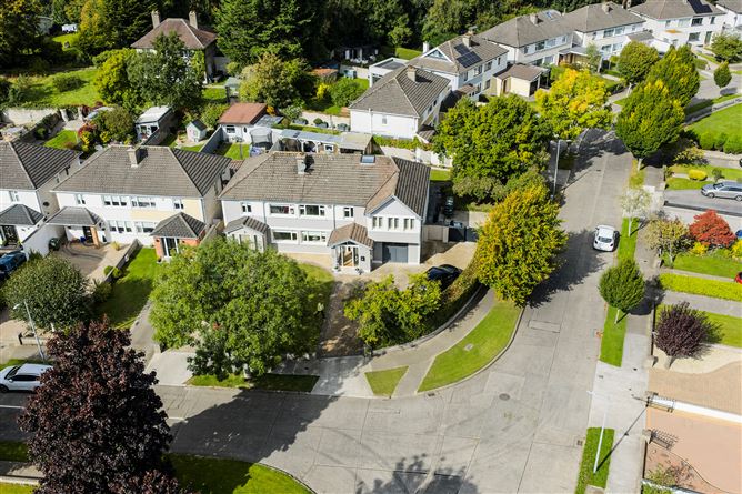 https://photos-a.propertyimages.ie/media/8/1/7/4958718/2a9522cf-ea22-47cf-b702-108188889ee1_l.jpg