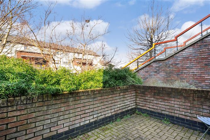 4 Dalriada Close, Knocklyon, Dublin 16