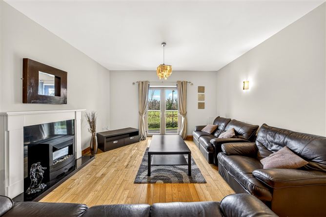 41 Mac Oisin Place, Dromod, Co. Leitrim