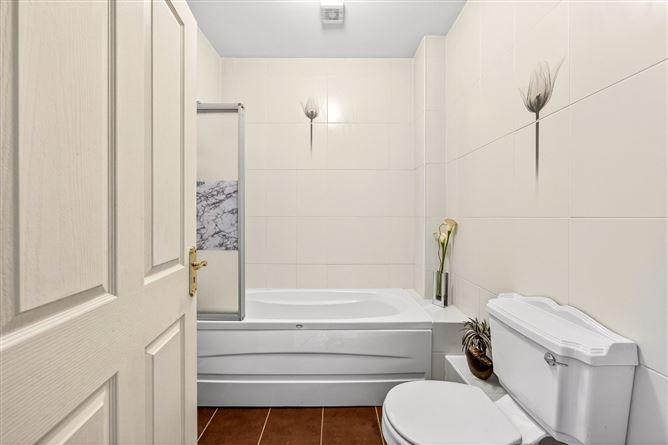 41 Mac Oisin Place, Dromod, Co. Leitrim