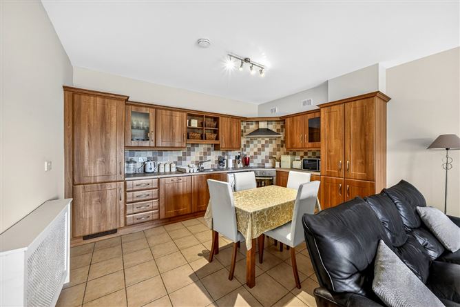 41 Mac Oisin Place, Dromod, Co. Leitrim