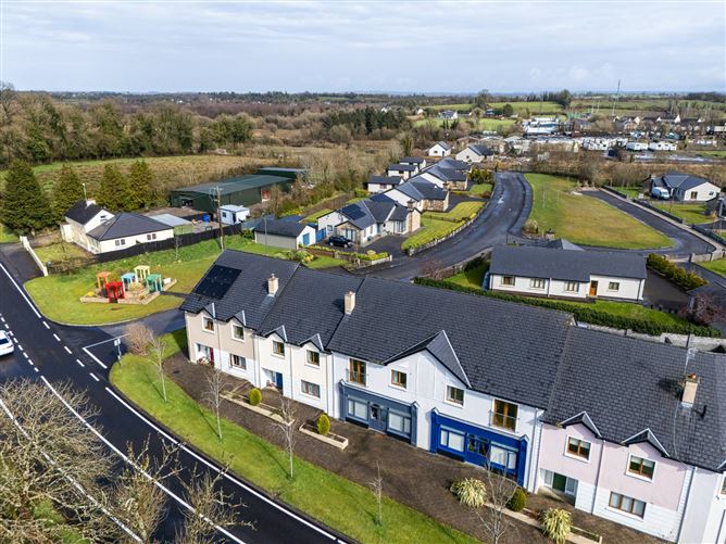 41 Mac Oisin Place, Dromod, Co. Leitrim