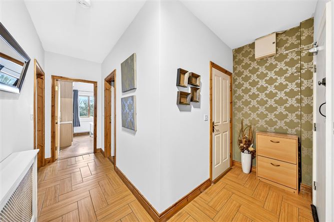 41 Mac Oisin Place, Dromod, Co. Leitrim