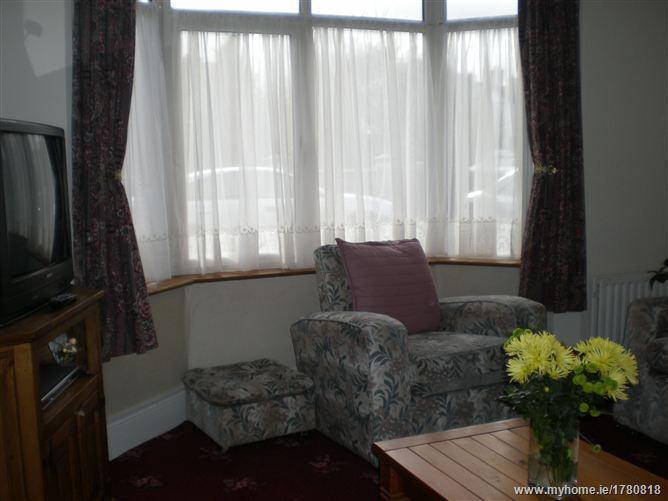 82 Kimmage Road West, Kimmage,  Dublin 6W