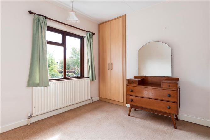 41 Lavarna Grove, Terenure, Dublin 6W