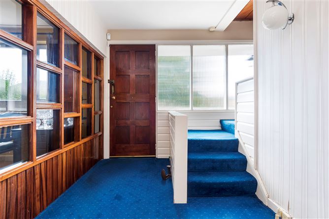 41 Lavarna Grove, Terenure, Dublin 6W