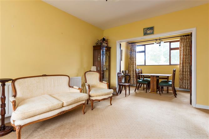 41 Lavarna Grove, Terenure, Dublin 6W