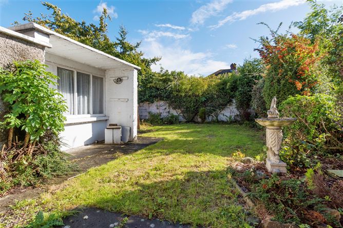 41 Lavarna Grove, Terenure, Dublin 6W