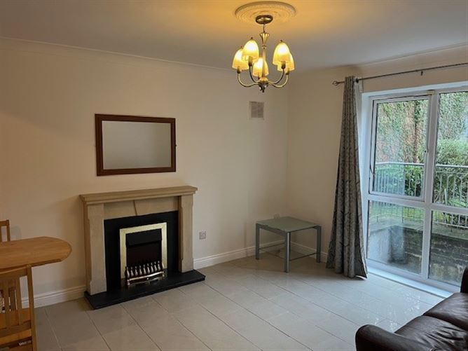 18 BOTANIC SQUARE, BOTANIC AVENUE, Glasnevin, Dublin 9 MOVEHOME