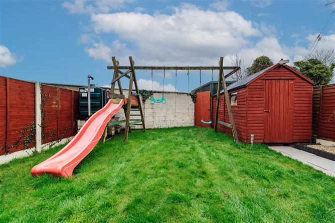 8 Barrow Close, Monasterevin, Kildare