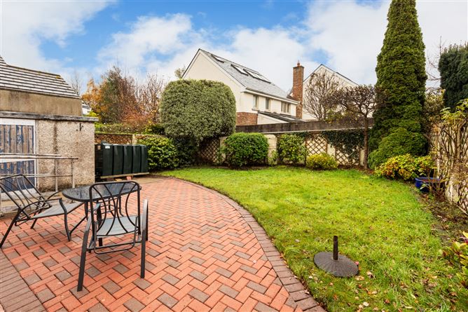 25 Fairbrook Lawn, Rathfarnham, Dublin 14