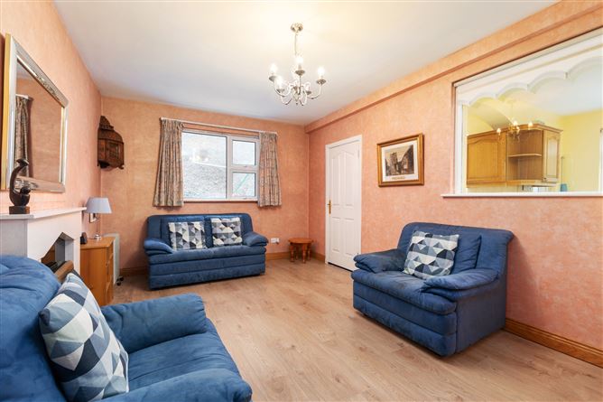 25 Fairbrook Lawn, Rathfarnham, Dublin 14