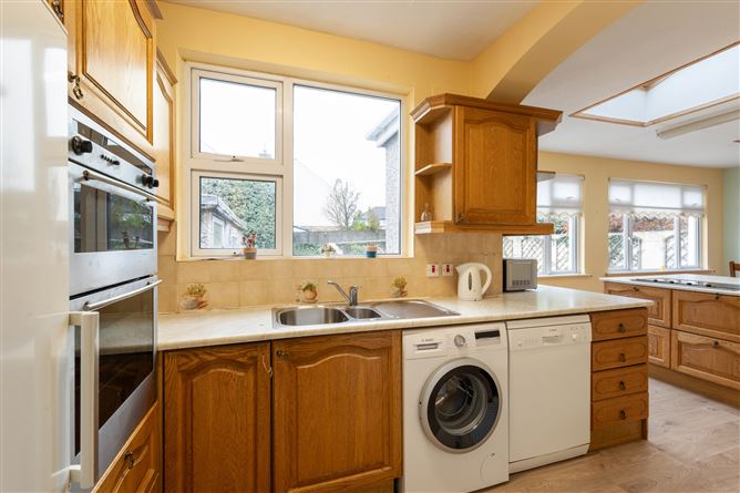 25 Fairbrook Lawn, Rathfarnham, Dublin 14