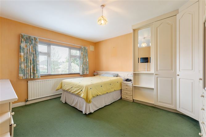25 Fairbrook Lawn, Rathfarnham, Dublin 14