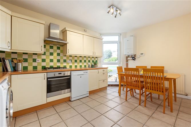 16 Grosvenor House, Grosvenor Terrace, Monkstown, Co. Dublin