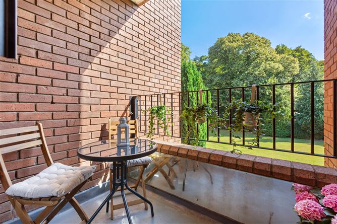 16 Grosvenor House, Grosvenor Terrace, Monkstown, Co. Dublin