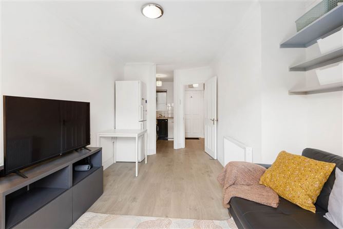 Apt. 60, Finnegan House, Usher`s Island, Dublin 8