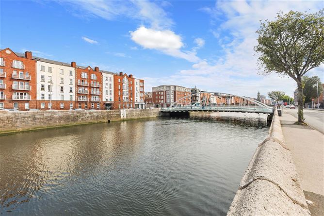Apt. 60, Finnegan House, Usher`s Island, Dublin 8