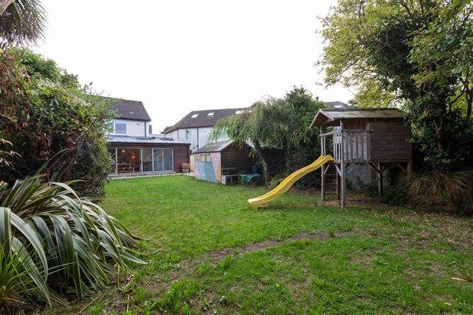 28 Arnold Grove, Glenageary, Glenageary, Dublin