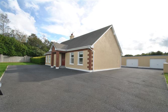 Carrig Road, Parkmore, Roscrea, Co. Tipperary.